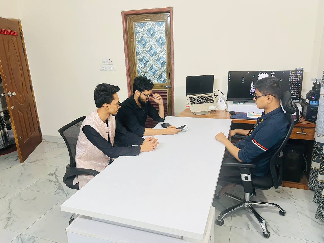 Xpro_IT_LTD_Bangladesh_CEO_Room_(3)